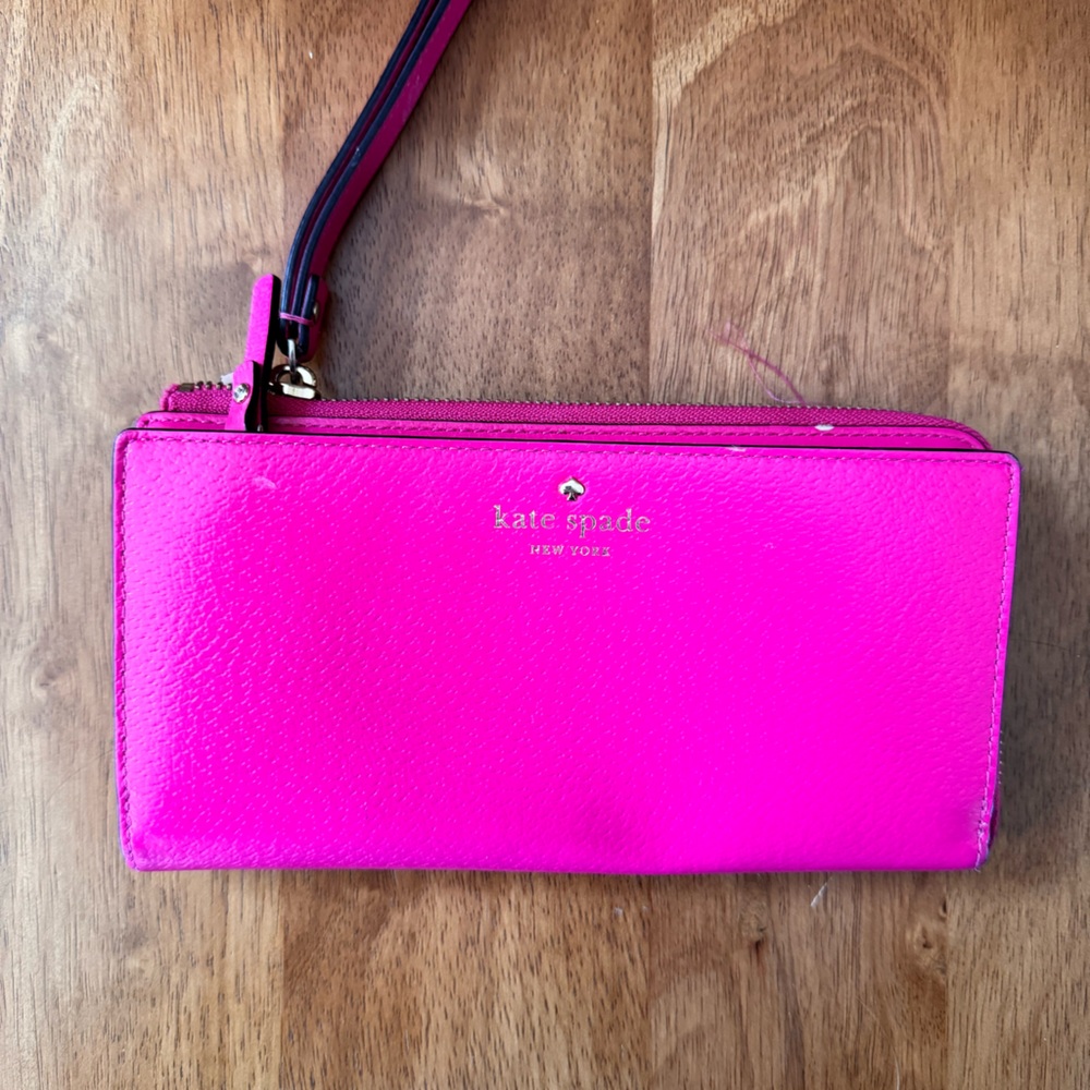 Kate Spade ♠️ Hot Pink Wallet